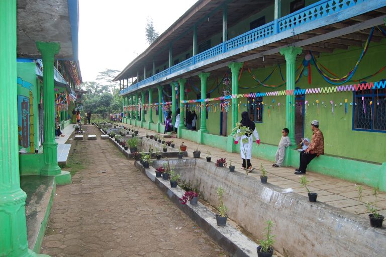 Landasan Filosofis Al-Fattah