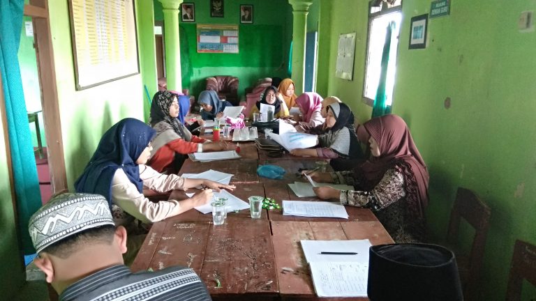 Rapat Bulanan Guru Mts dan MA Nurul Fattah