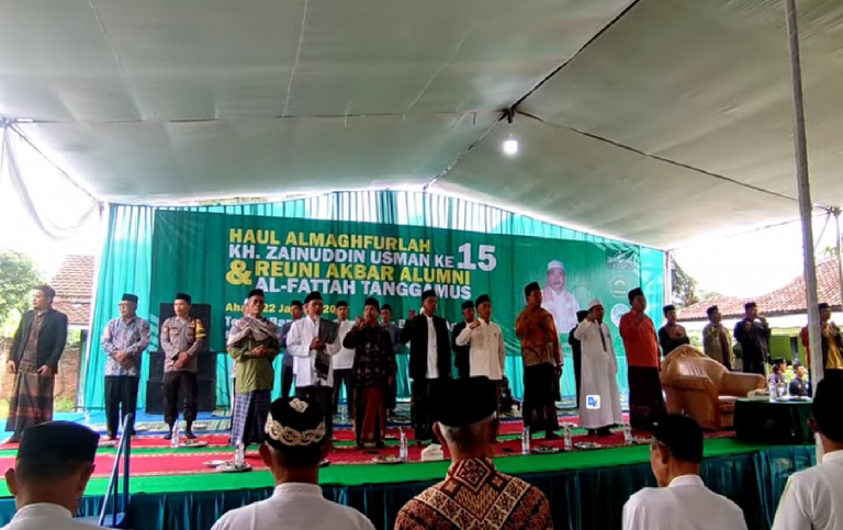Ponpes Al-Fattah Tanggamus Gelar Acara Haul Abah Kh. Zainuddin Usman yang Ke-15 dengan Tema ‘Bangkit Pesantrenku, Bangkit Agamaku